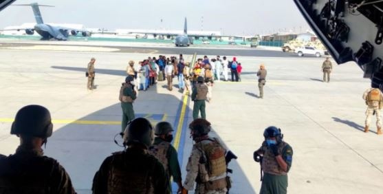 Петима евакуирани от Афганистан българи вече са в родината В събота